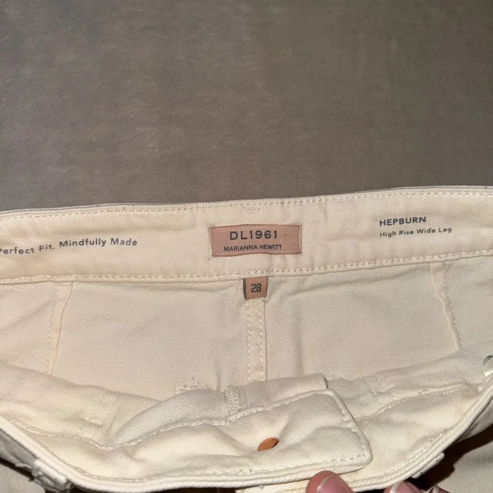 DL1961 Marianna Hewitt Hepburn High Rise Wide Leg Jeans Eggshell White 28